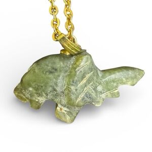 Carved Jade Elephant Pendant Necklace Gold Tone Brass Green Vintage